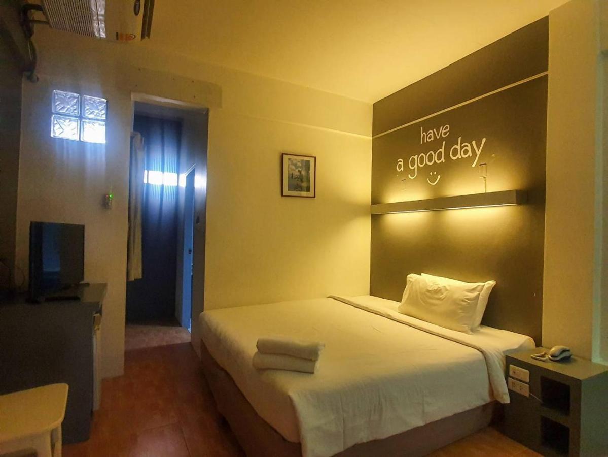 Bj City Hotel Сураттхани Экстерьер фото